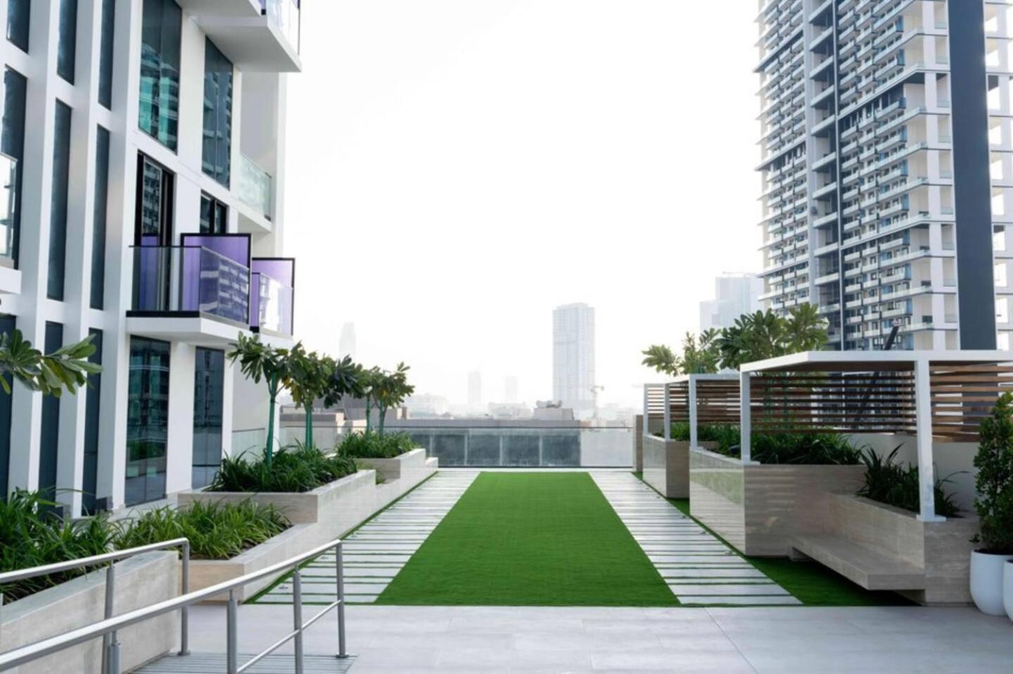 Apartment Modern 1br In Jvc Balcony, Pool & Parking *