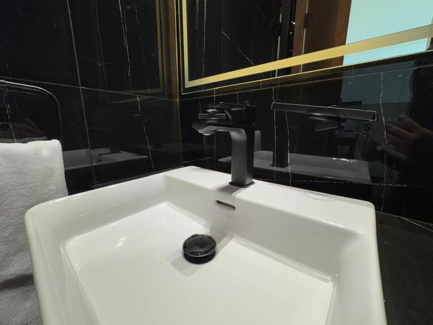 Modern 1br In Jvc Balcony, Pool & Parking Apartment *